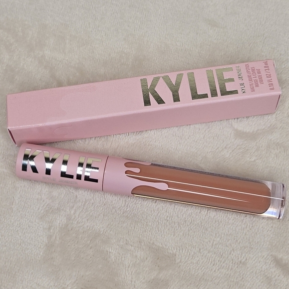 Kylie Cosmetics On Brand (Peachy Nude) Matte Liquid Lipstick - Picture 1 of 10
